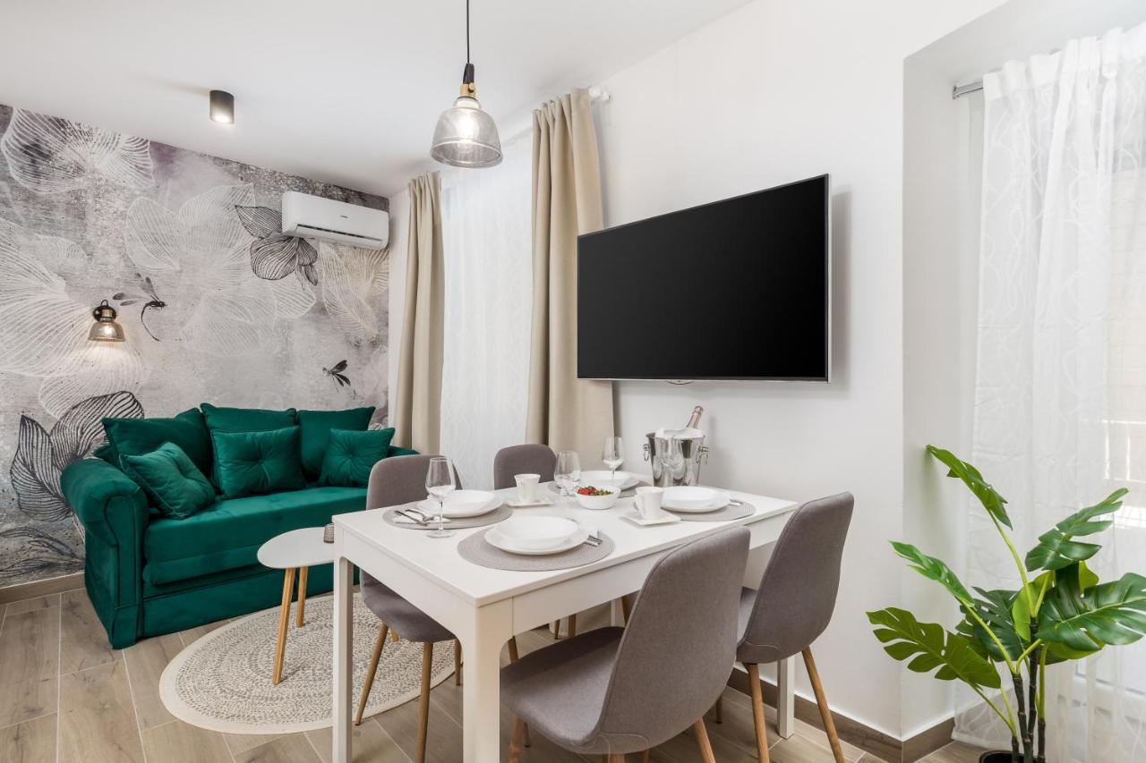 Srnec Apartments - Korzo Рийека Екстериор снимка
