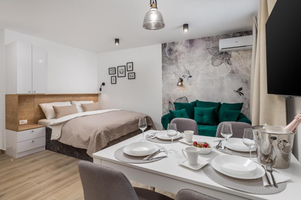 Srnec Apartments - Korzo Рийека Екстериор снимка